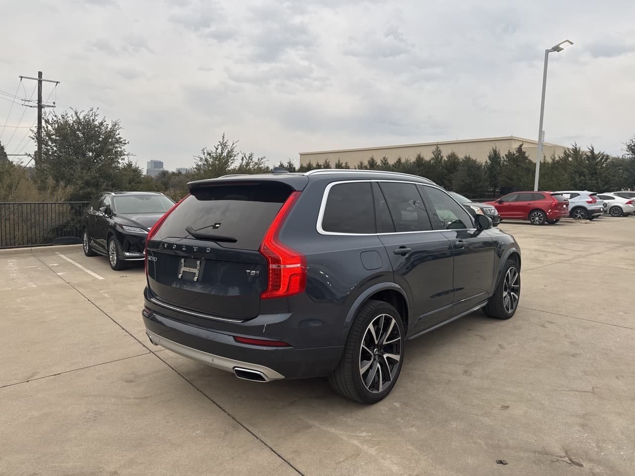 Volvo-XC90 Hybrid-5