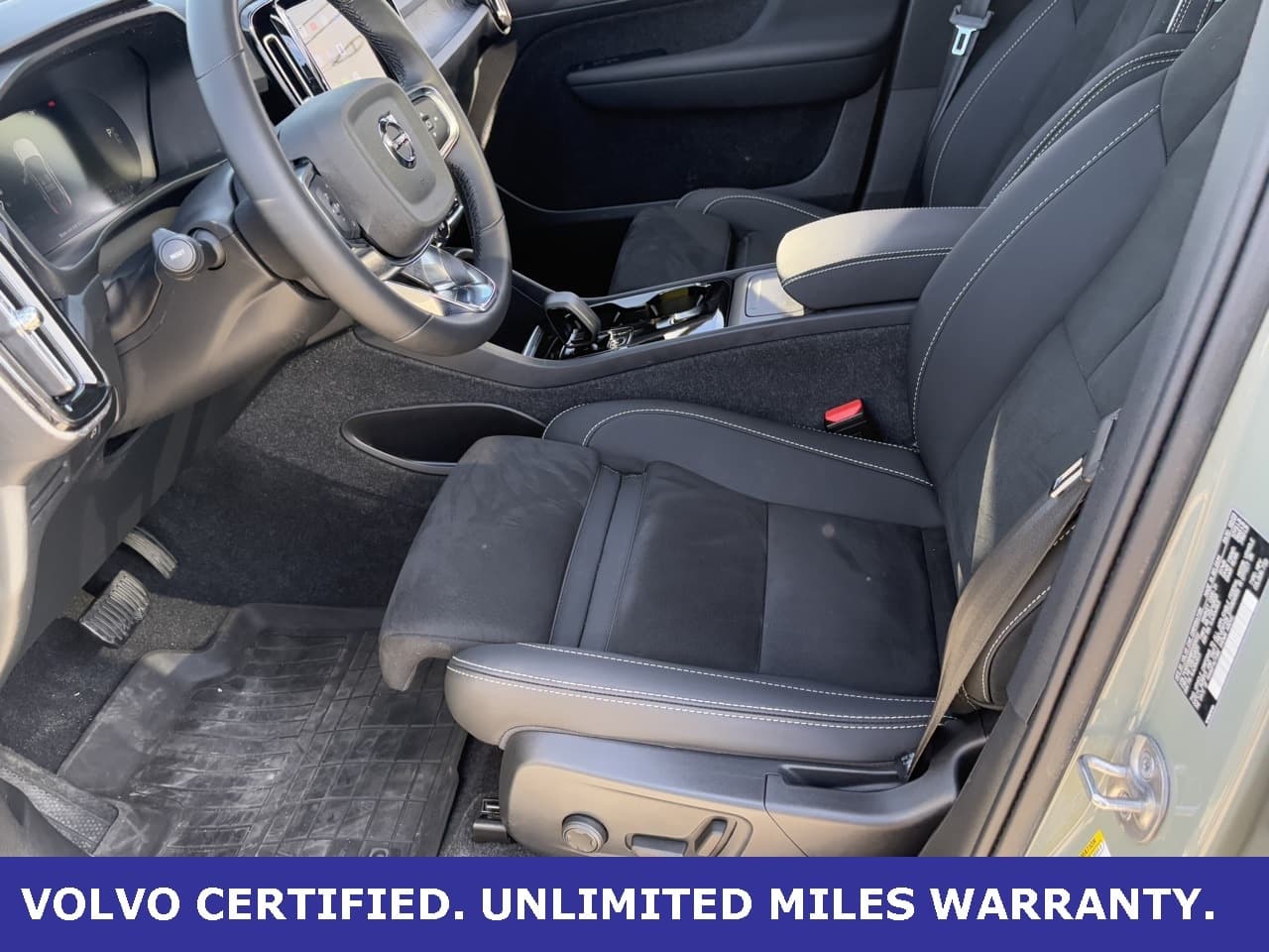 Volvo-C40 Recharge Pure Electric-25